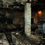 У Хмільнику згорів мікроавтобус у виробничому приміщенні