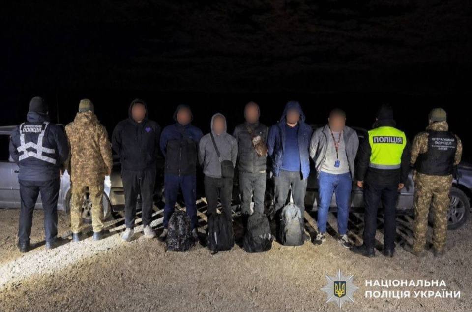 Схема втечі за кордон: на Вінниччині затримали двох водіїв