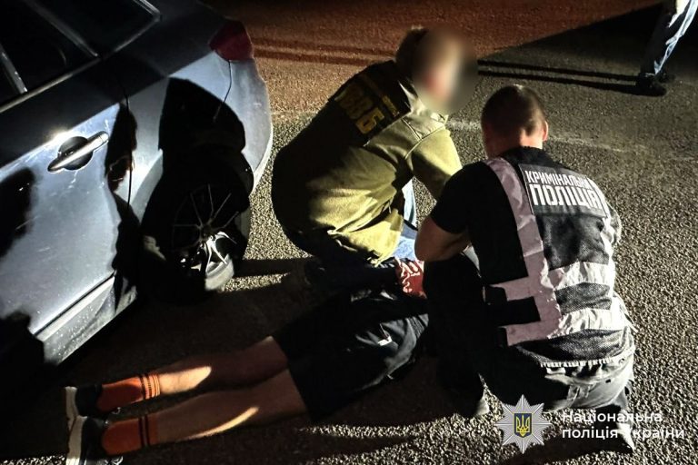 На Вінниччині викрили дві схеми незаконного переправлення через кордон