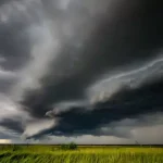 Сильний вітер і град прогнозують у Вінницькій області