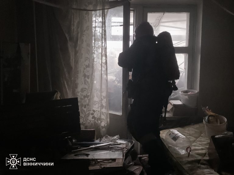У Вінниці через недопалок загорівся балкон квартири в багатоповерхівці