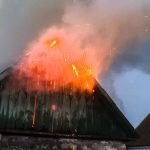 У Вахнівці через коротке замикання загорілася господарська споруда