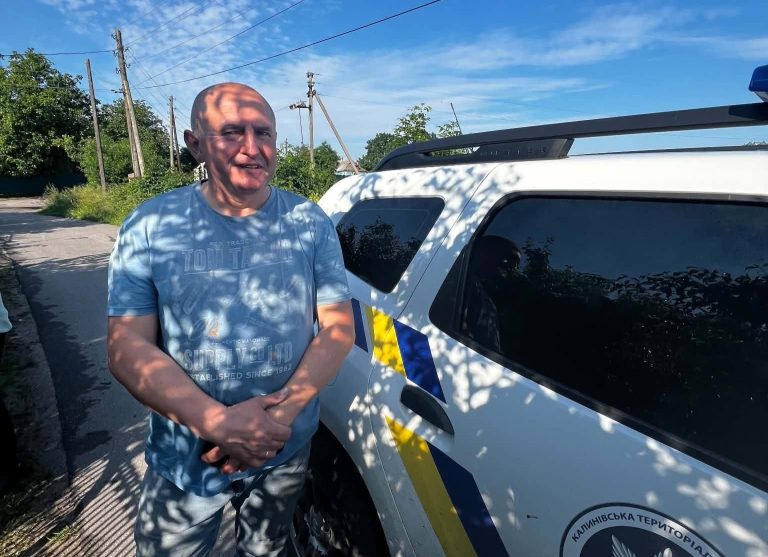 На Вінниччині староста села врятував чоловіка з палаючого будинку