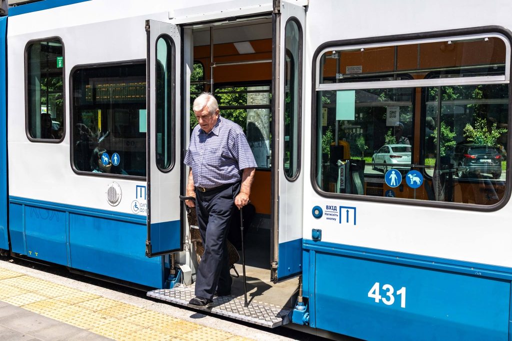 У Вінниці на маршрут вийшов другий модернізований трамвай Tram2000