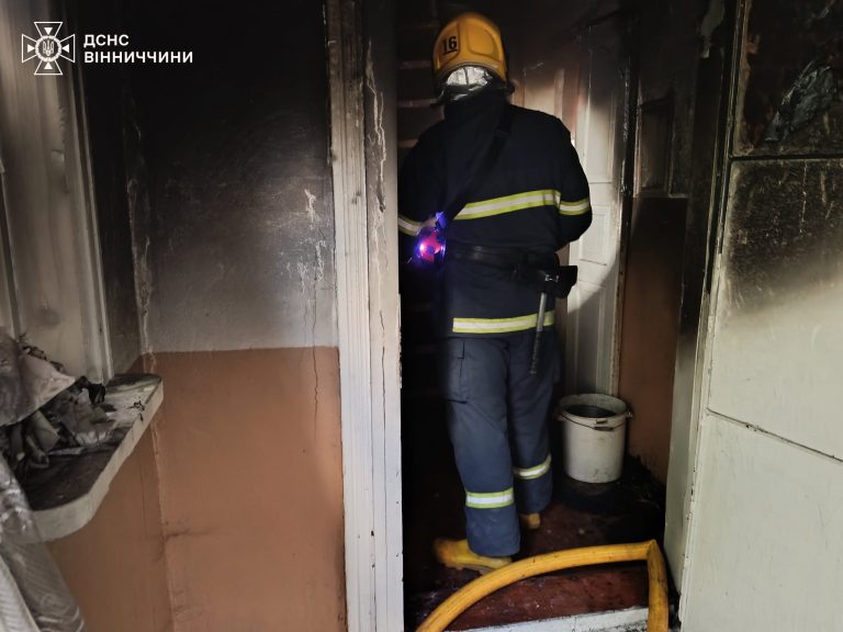 Через дитячі пустощі з вогнем ледь не згорів житловий будинок на Вінниччині