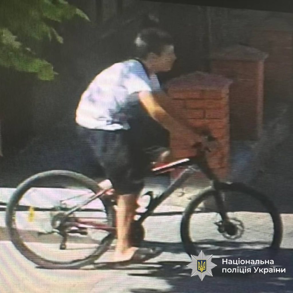 У Вінниці розшукують велосипедиста, який збив жінку та втік