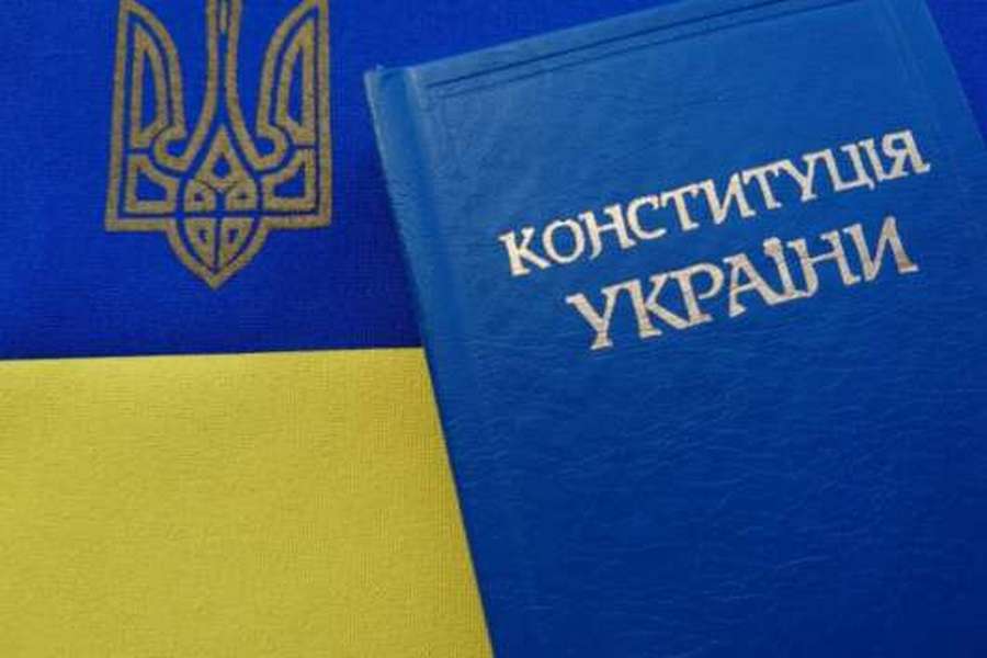 Конституцію України вперше переклали жестовою мовою