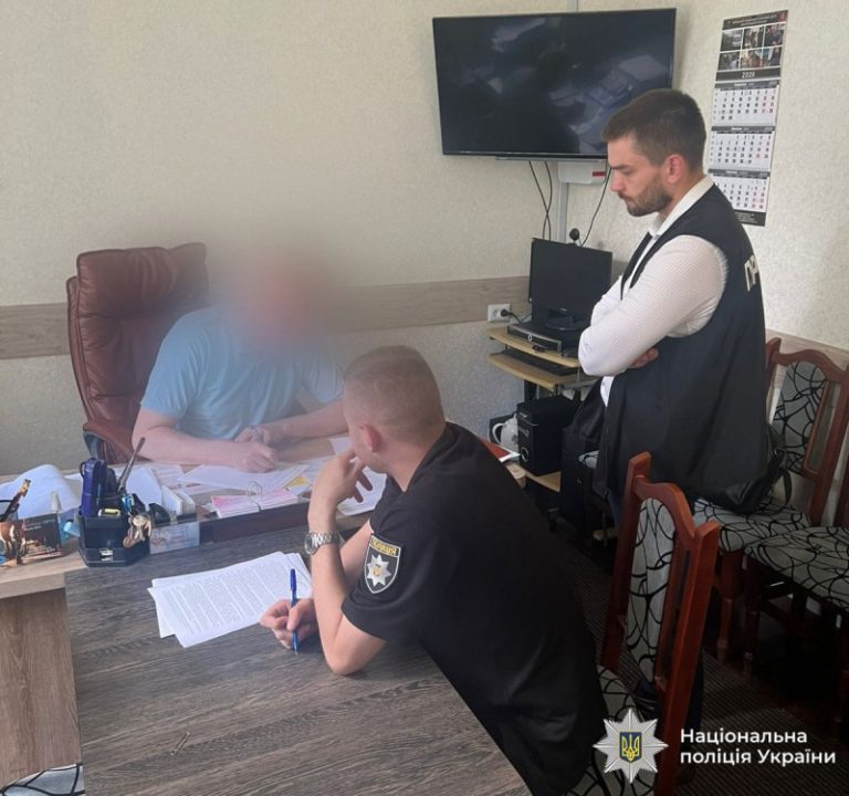 На Вінниччині директору лікарні повідомили про підозру через збитки на понад 1 млн гривень