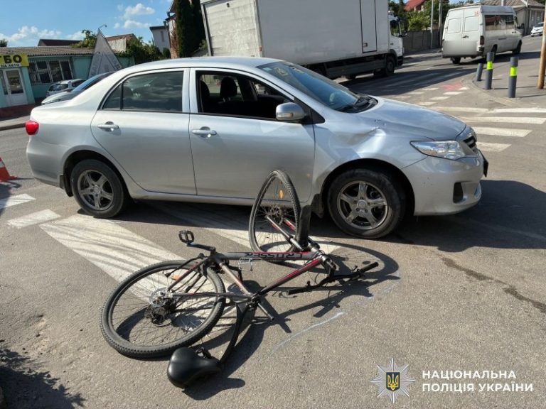 У Вінниці водійка збила 18-річного велосипедиста