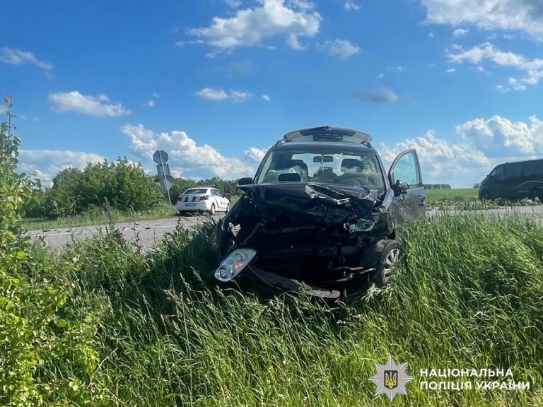 Смертельна ДТП на Гайсинщині: Volkswagen зіткнувся з ВАЗ, одна людина загинула