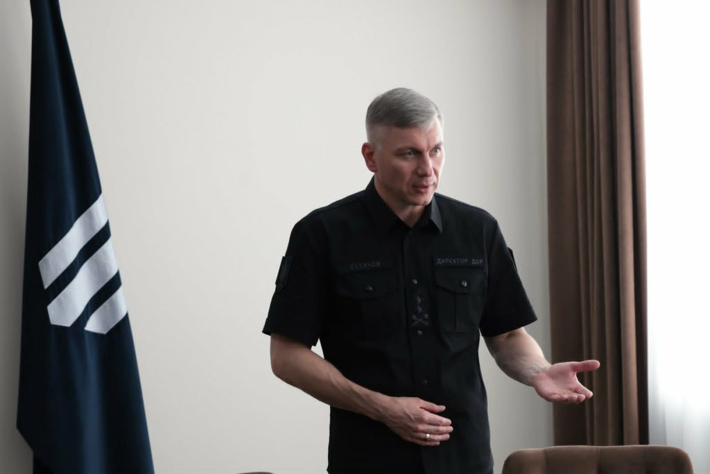 ДБР розслідує шість кримінальних справ щодо полку «Скеля» — Сухачов