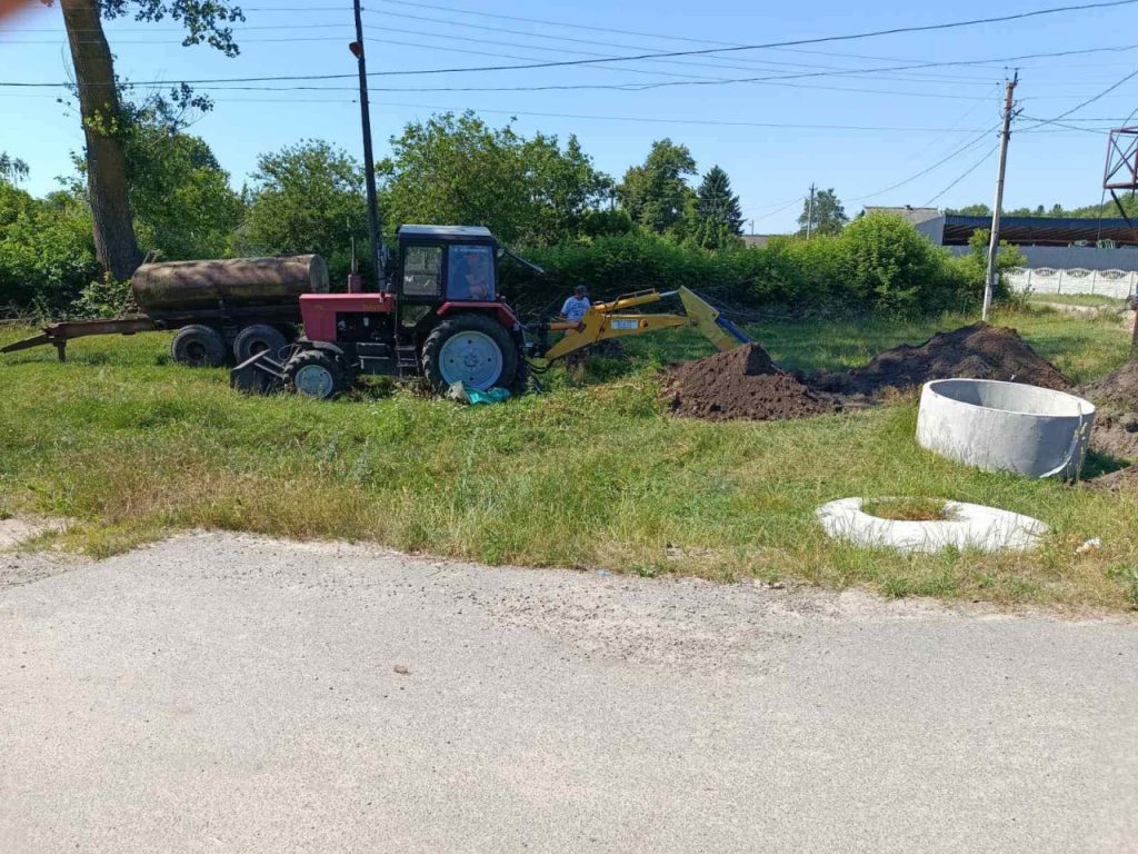 Чиста вода вже близько: у Лісовій Лисіївці добудовують водогін до осель