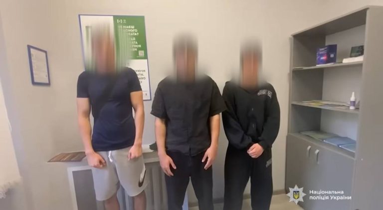 У Вінниці хлопці блокували рух трамваїв заради відео в TikTok