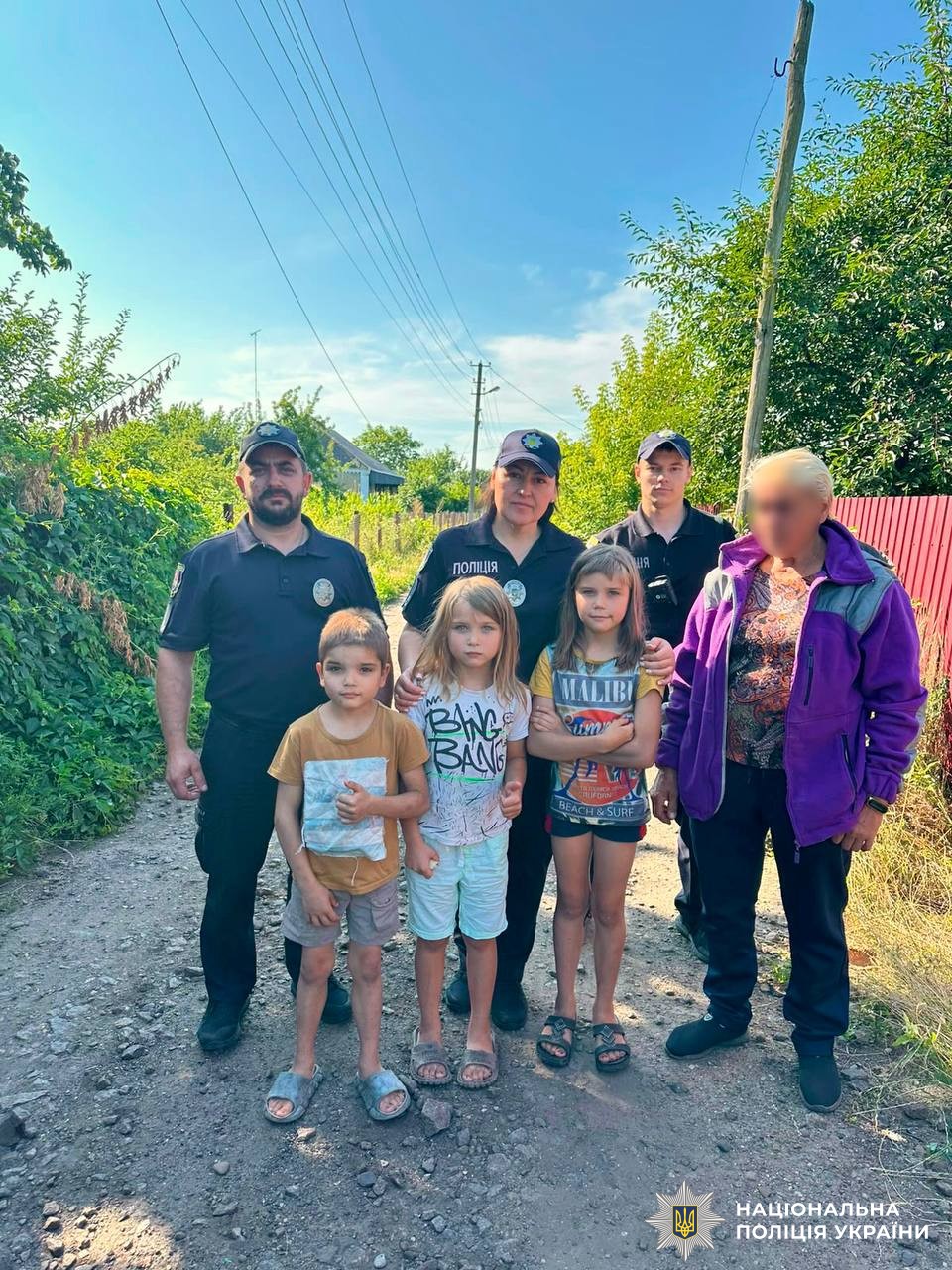 На Вінниччині знайшли трьох дітей, які всю ніч провели в покинутому будинку