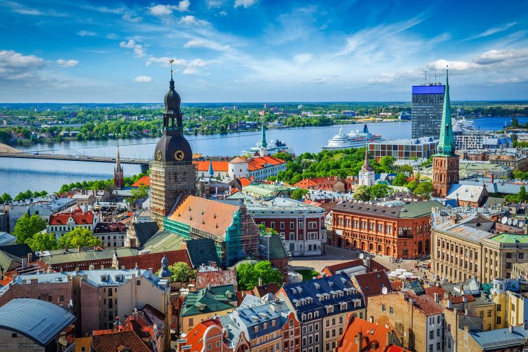 Для дітей Захисників з Вінниччини відкрили реєстрацію на безкоштовний відпочинок у Латвії