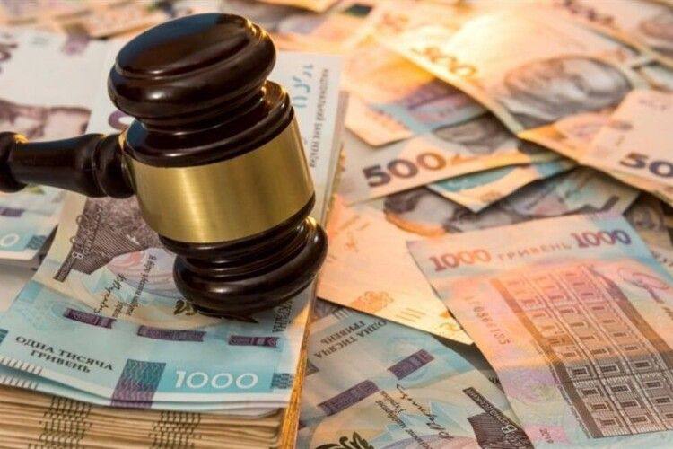 Закупівля обладнання на 7,4 млн грн: посадовцю вінницького медзакладу повідомили про підозру