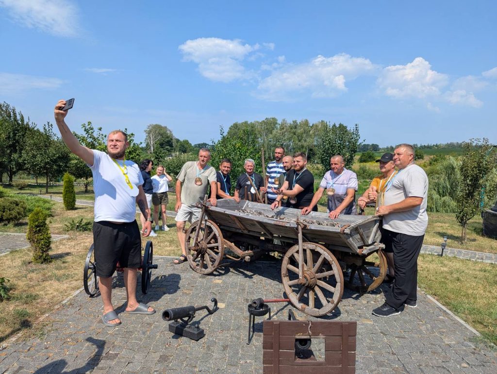 Ветерани МХП об’єдналися на «Козацьких забавах»: як проходить реабілітація після фронту