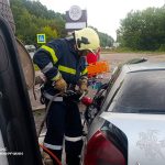 На Вінниччині у ДТП водійку затисло в автомобілі