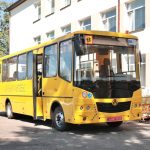 Уланівський ліцей отримав новий шкільний автобус: громаді потрібно ще два