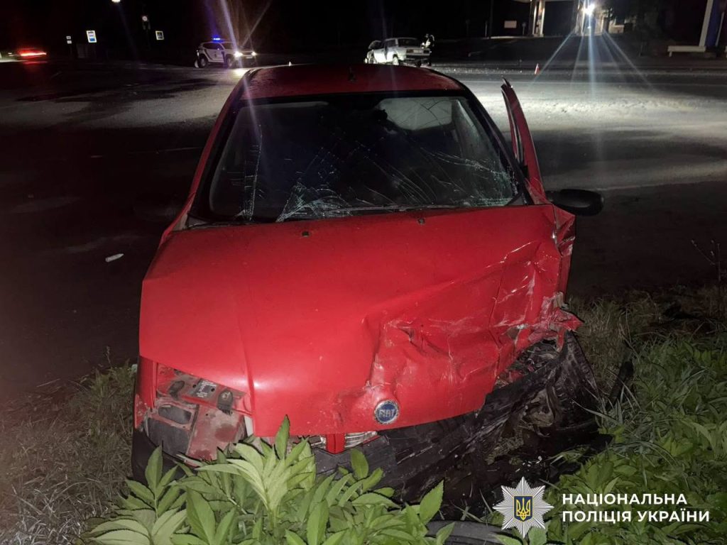 Троє постраждалих у двох ДТП: поліція розслідує аварії на Вінниччині