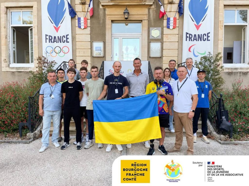 Ветерани-спортсмени з Вінниччини проходять збір у Франції перед чемпіонатом світу
