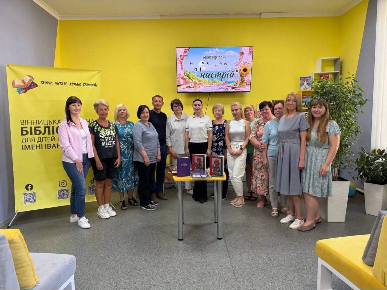 У Вінниці презентували рушник із QR-кодами на відеорецепти страв з «Енеїди»