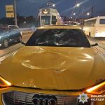 Поліція Вінниці просить допомогти встановити особу чоловіка, який загинув після ДТП на центральному мосту
