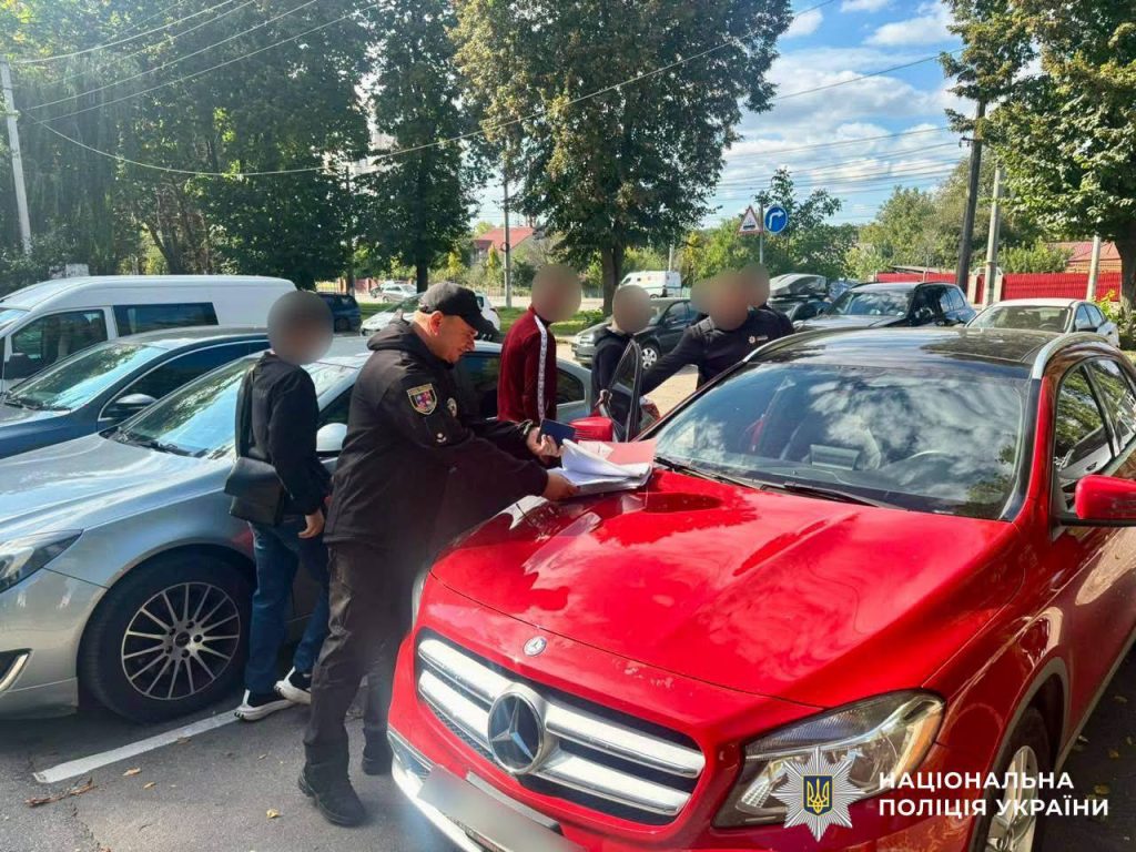 4500 доларів за незаконний виїзд: у Вінниці затримали «перевізника» з клієнтом