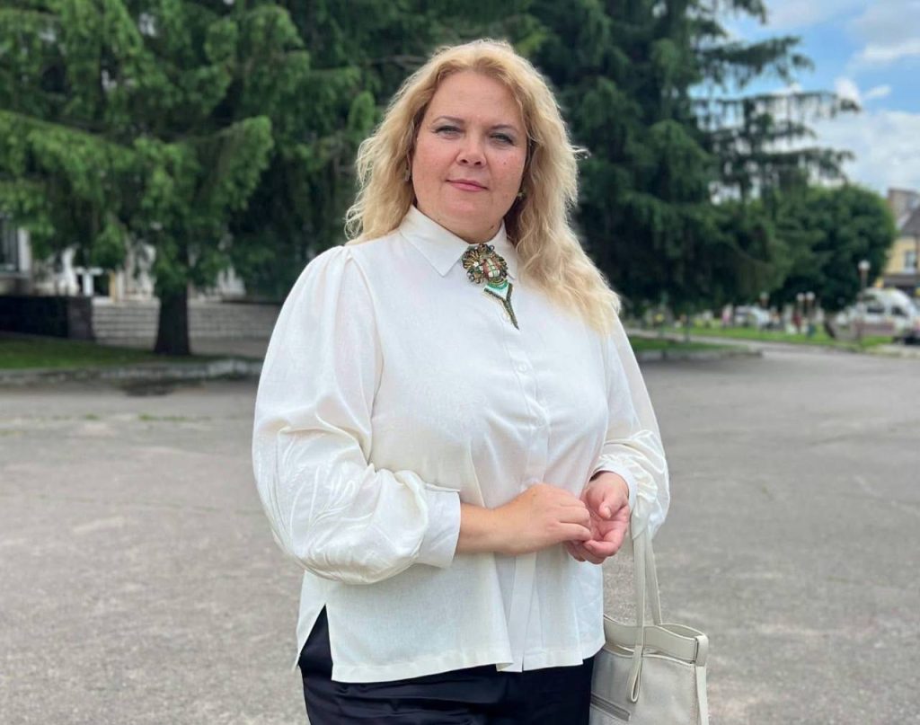 Педагога з Гайсина Наталію Костюк відзначили нагрудним знаком «Золоте серце»