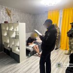 На Вінниччині викрили п’ятьох чоловіків, які через мережу дропів легалізували кошти від шахрайств