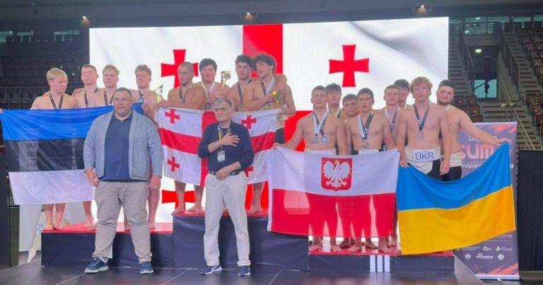 Вінницькі сумоїсти здобули сім медалей на чемпіонаті Європи в Угорщині