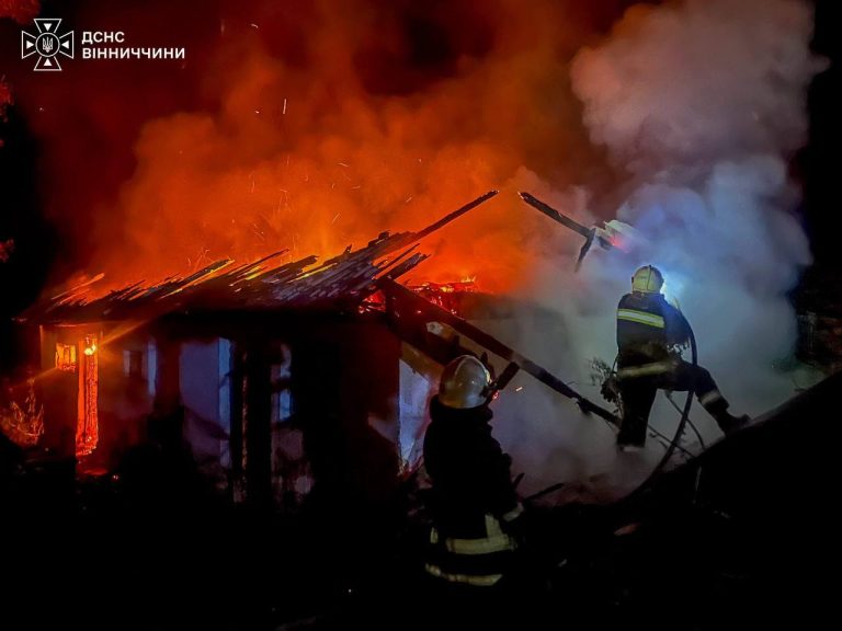 Короткі замикання та необережність: на Вінниччині ліквідували чотири пожежі