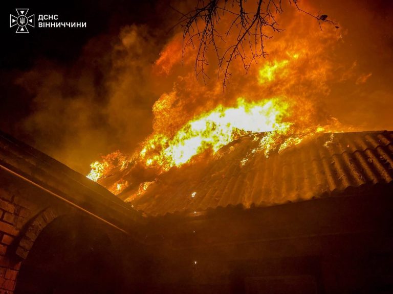 На Вінниччині за добу сталися шість пожеж: горіли будинки та зерносушарка