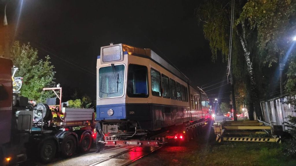 До Вінниці прибули ще два швейцарські трамваї Tram 2000 із низькопідлоговою секцією
